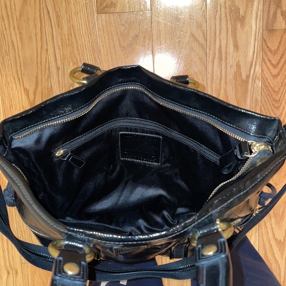 Coach Daisy Liquid Gloss Black Patent Leather Bag - Picture 6 of 10